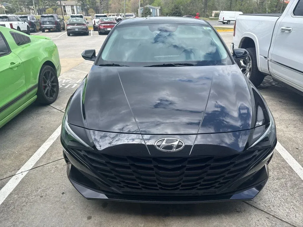 2023 Hyundai Elantra SEL thumbnail 2