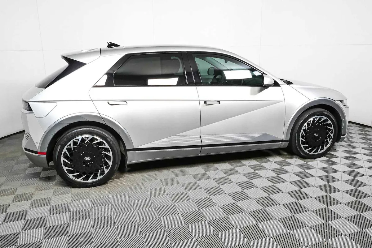 2023 HYUNDAI IONIQ 5 Limited thumbnail 2
