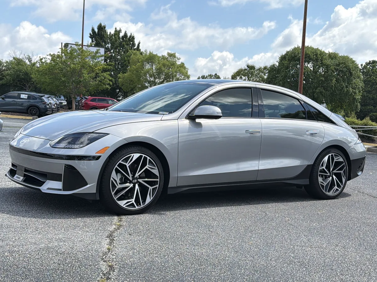 2023 Hyundai IONIQ 6 Limited thumbnail 20