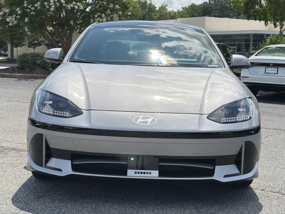 2023 Hyundai IONIQ 6 Limited thumbnail 28