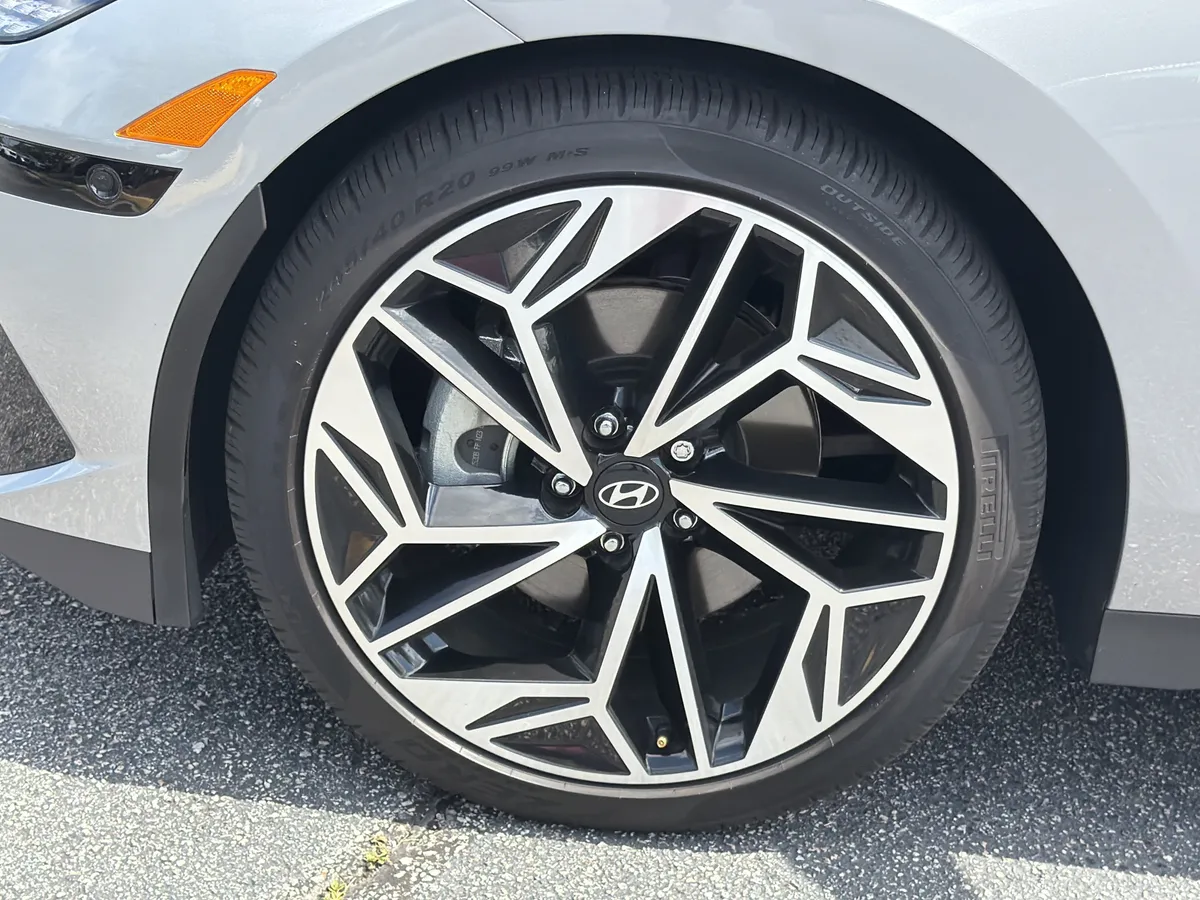 2023 Hyundai IONIQ 6 Limited thumbnail 29