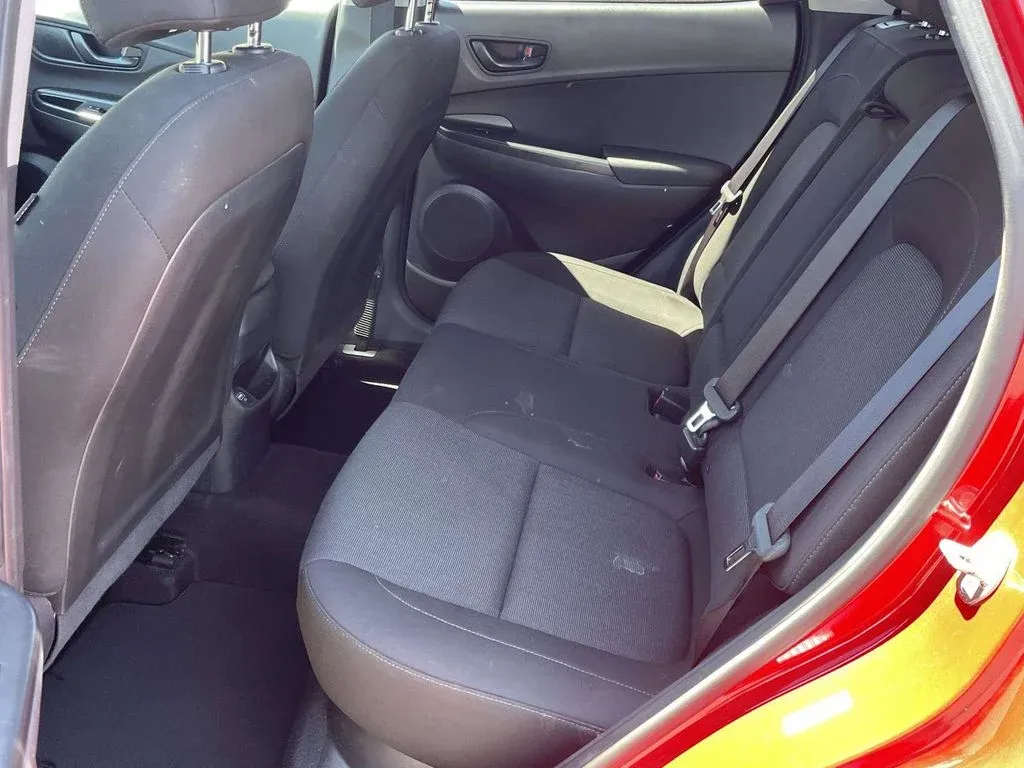 2023 Hyundai Kona SEL thumbnail 11