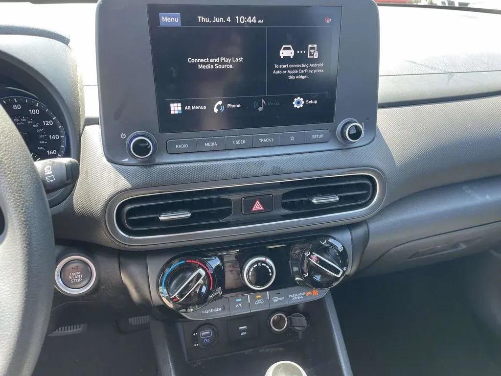 2023 Hyundai Kona SEL thumbnail 18