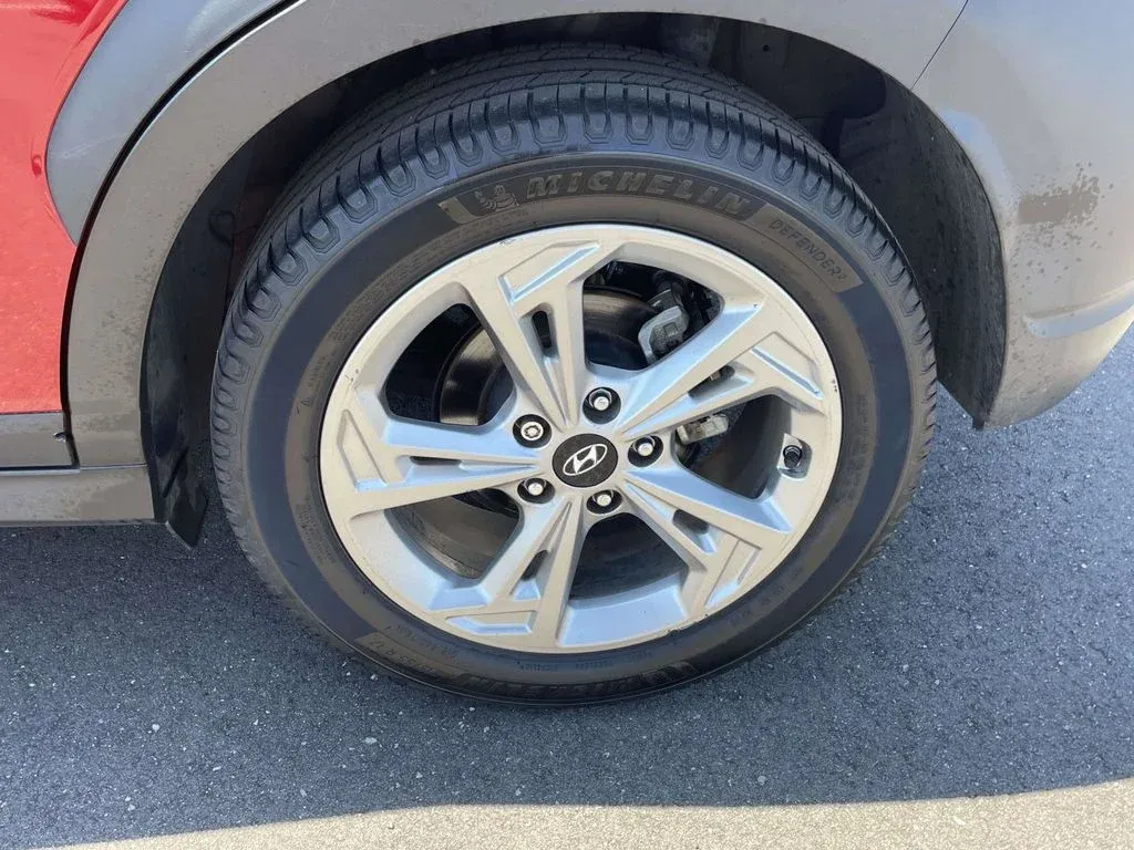 2023 Hyundai Kona SEL thumbnail 28