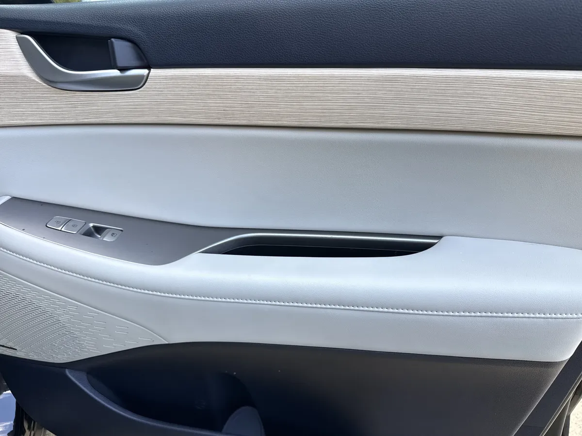 2023 Hyundai Palisade Limited thumbnail 14