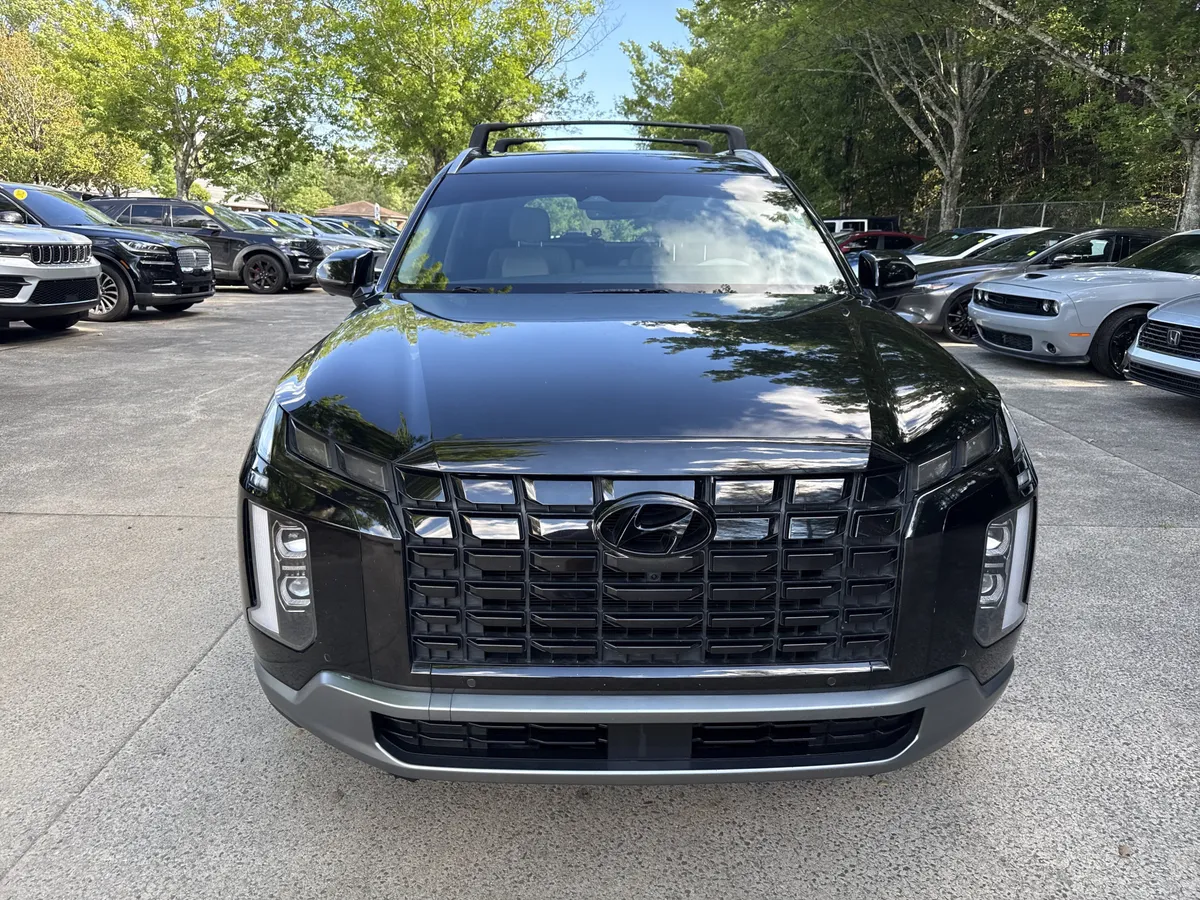 2023 Hyundai Palisade Limited thumbnail 2