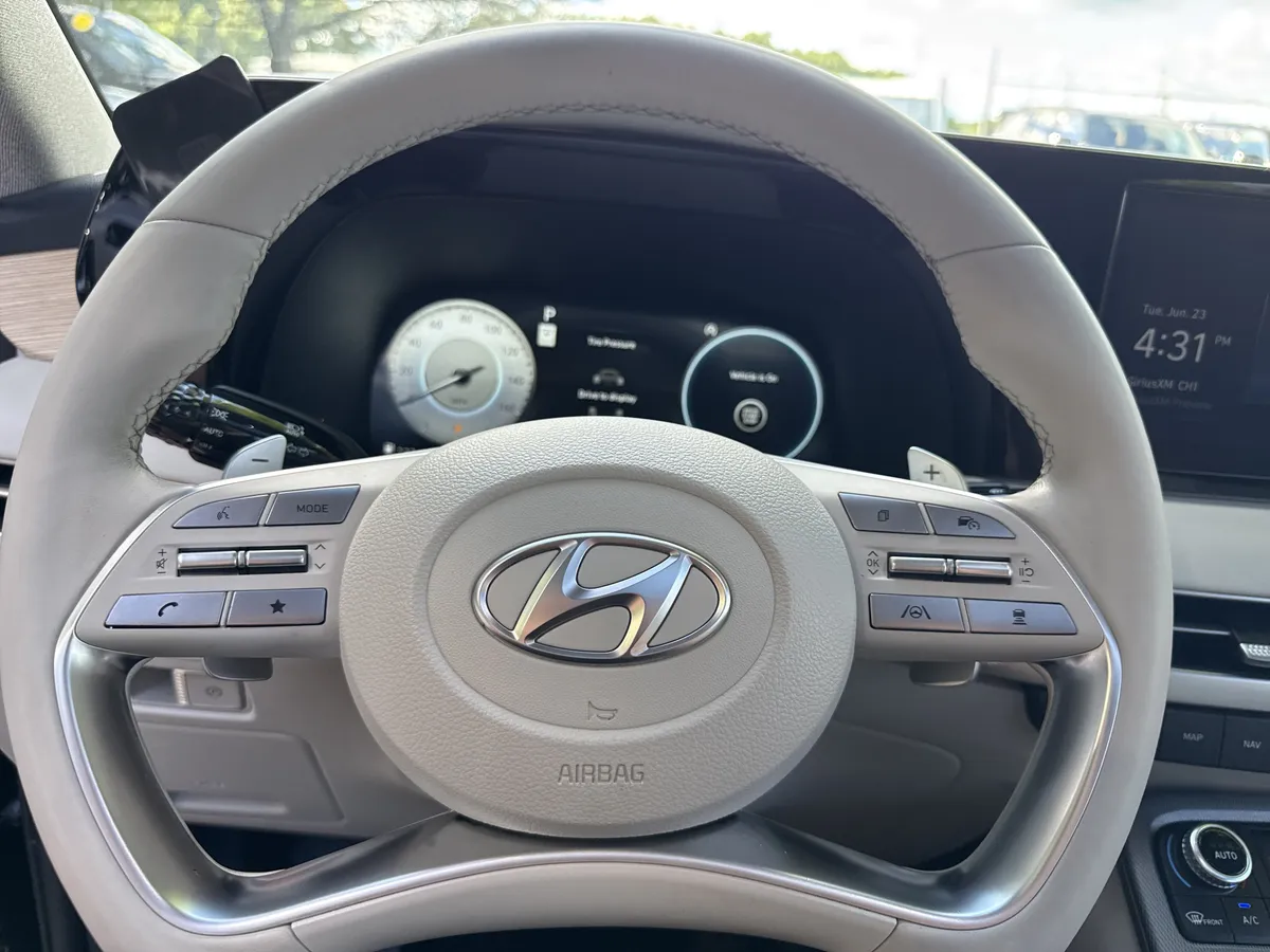 2023 Hyundai Palisade Limited thumbnail 23