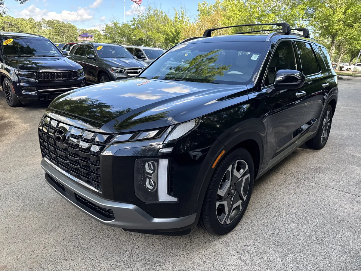 2023 Hyundai Palisade Limited thumbnail 3
