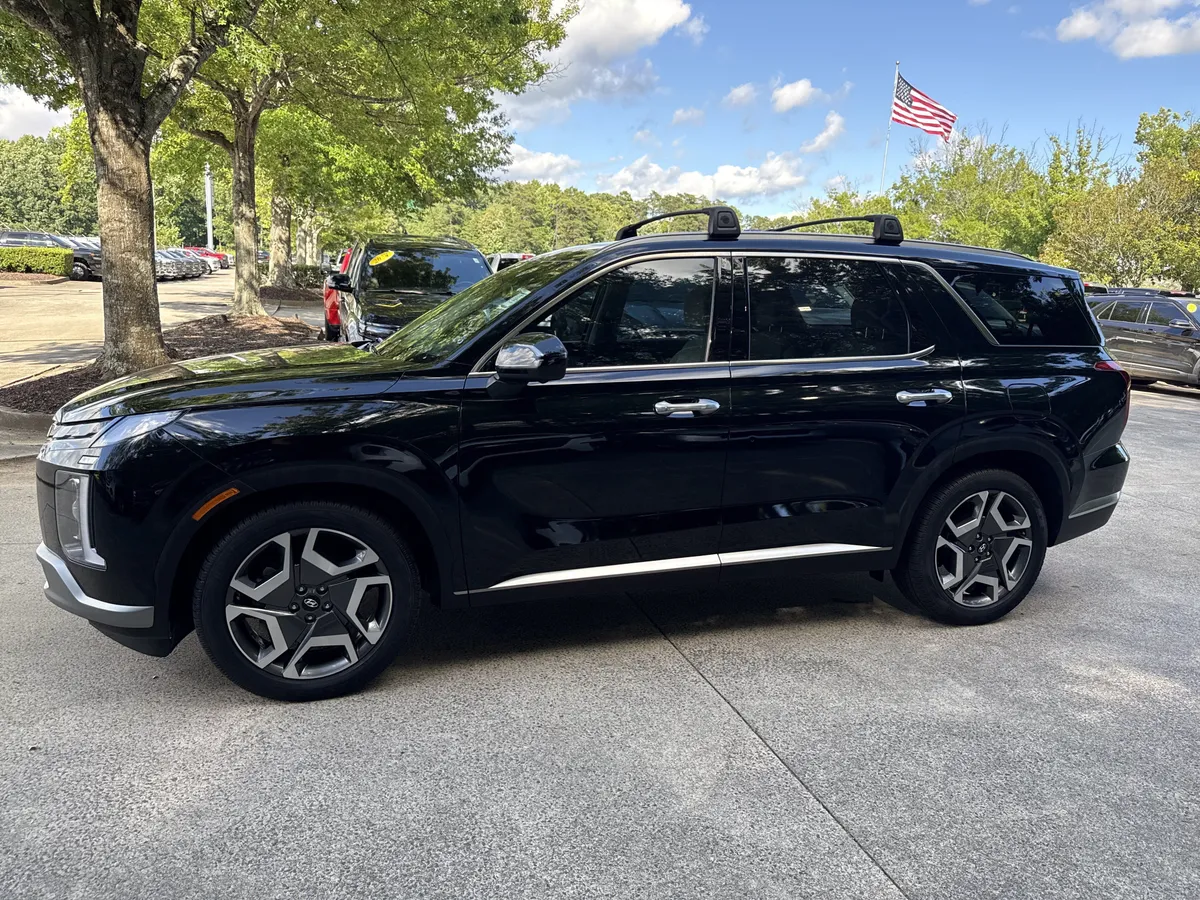 2023 Hyundai Palisade Limited thumbnail 4
