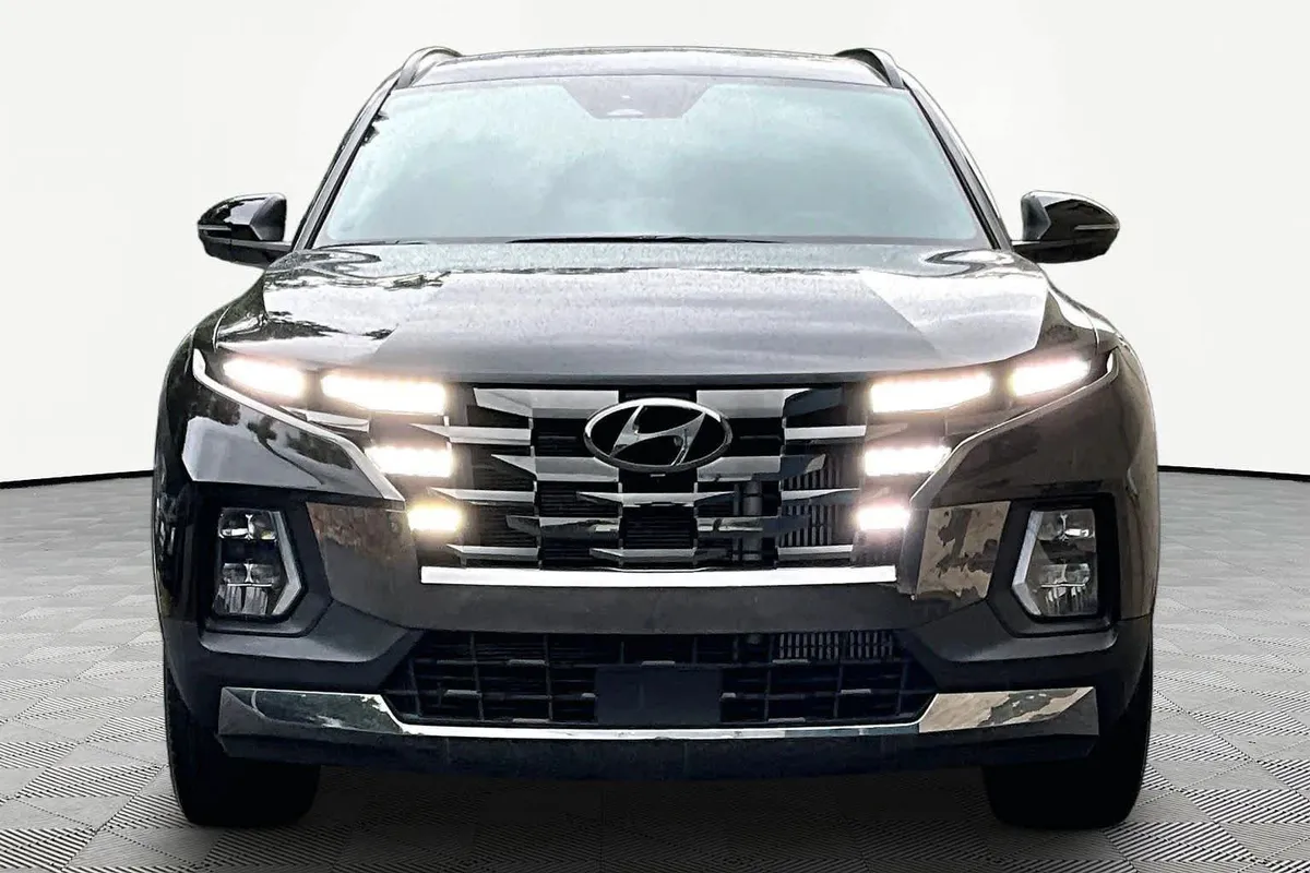 2023 Hyundai Santa Cruz Limited thumbnail 7