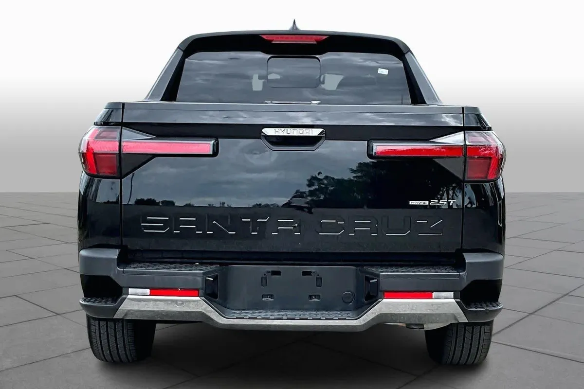 2023 Hyundai Santa Cruz Limited thumbnail 8