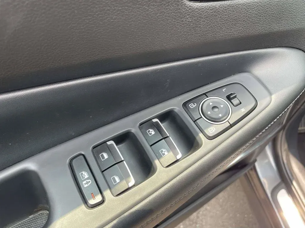 2023 Hyundai Santa Fe Hybrid SEL Premium thumbnail 14