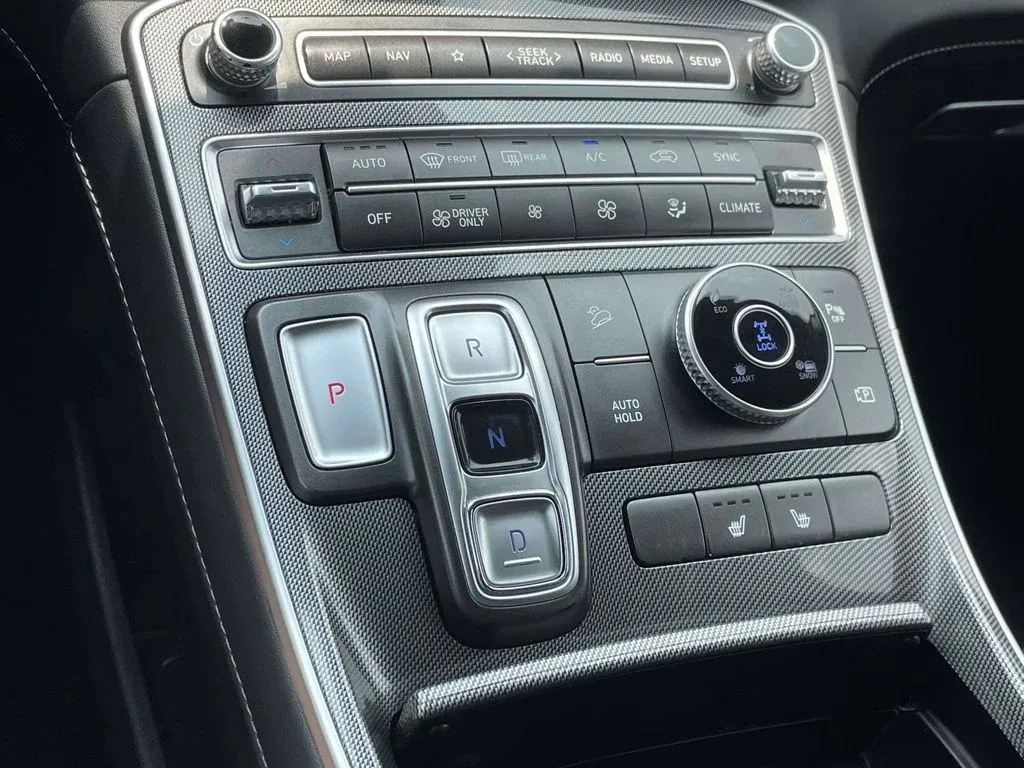 2023 Hyundai Santa Fe Hybrid SEL Premium thumbnail 18