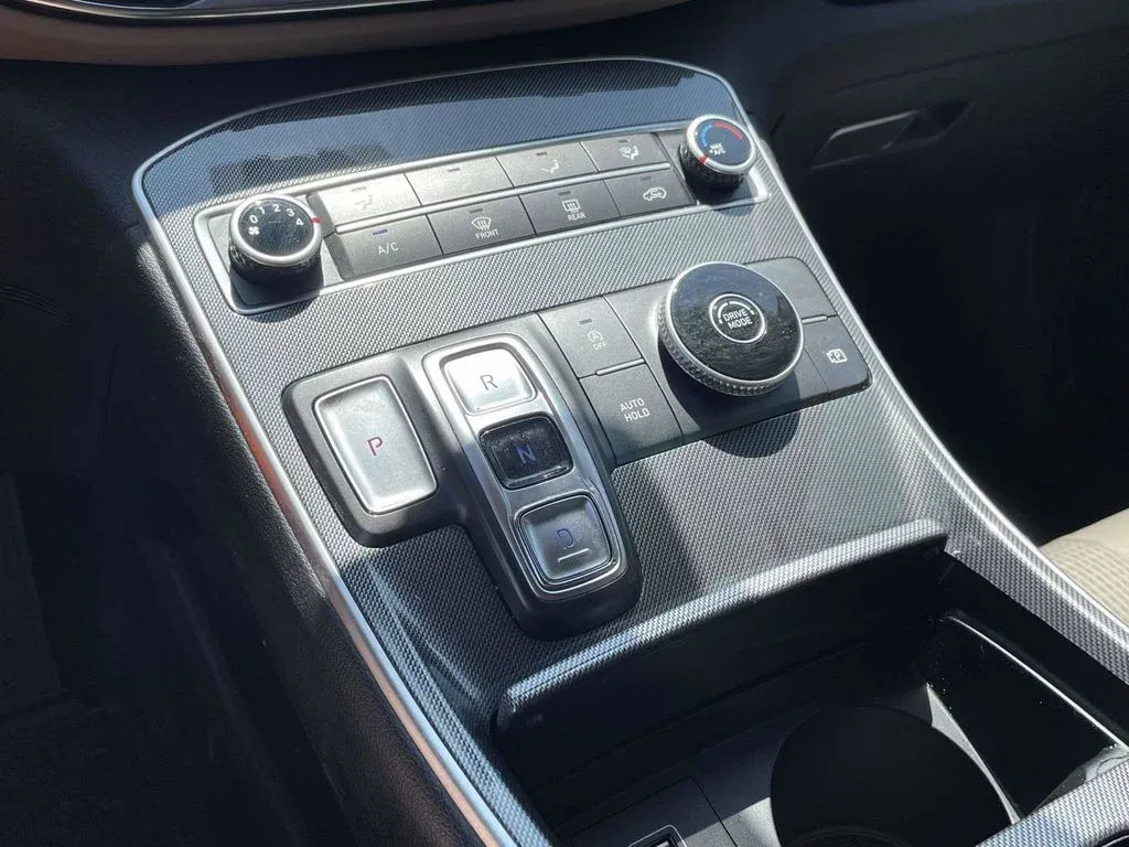 2023 Hyundai Santa Fe SE thumbnail 18