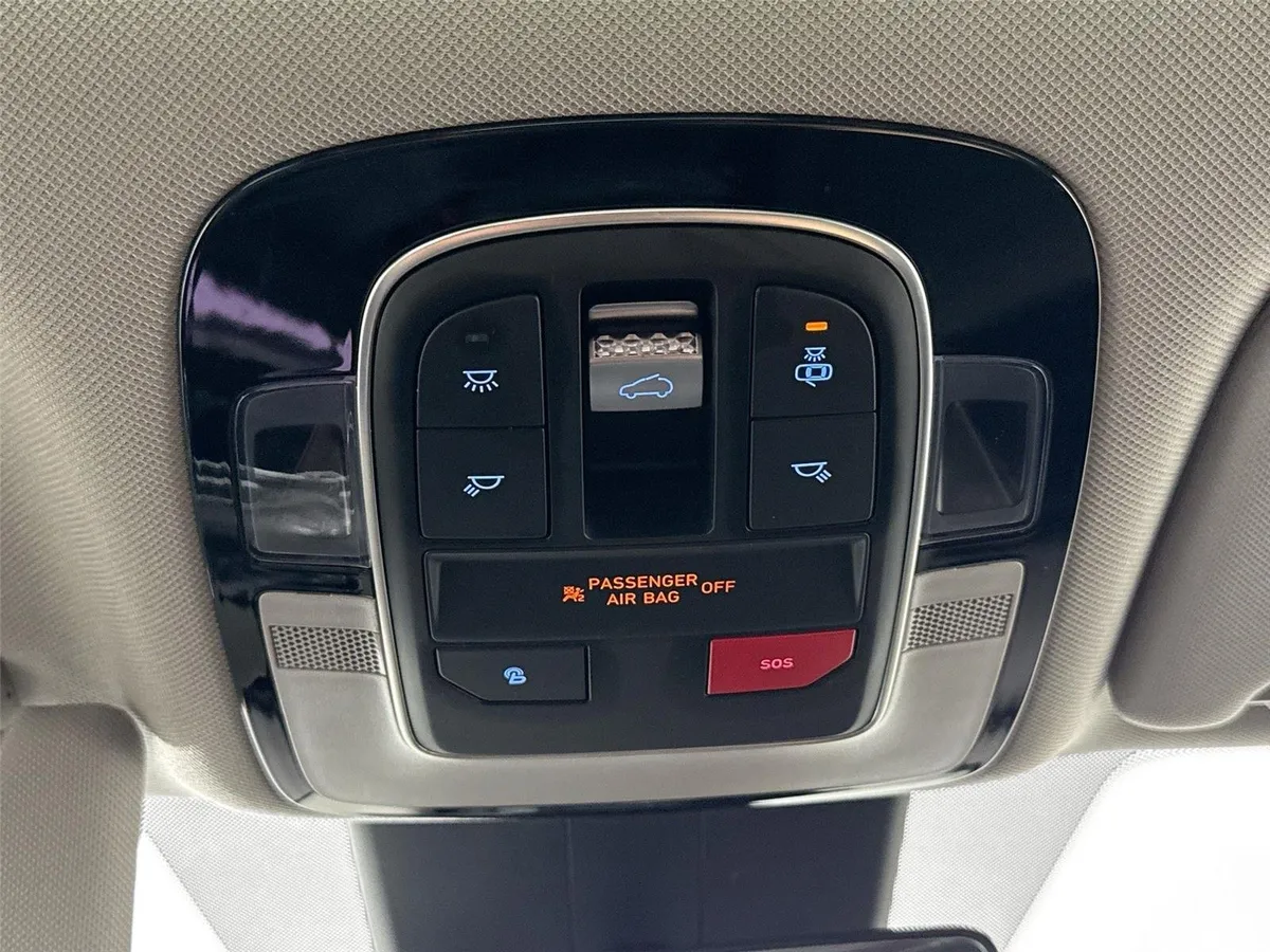 2023 Hyundai Santa Fe SEL thumbnail 21