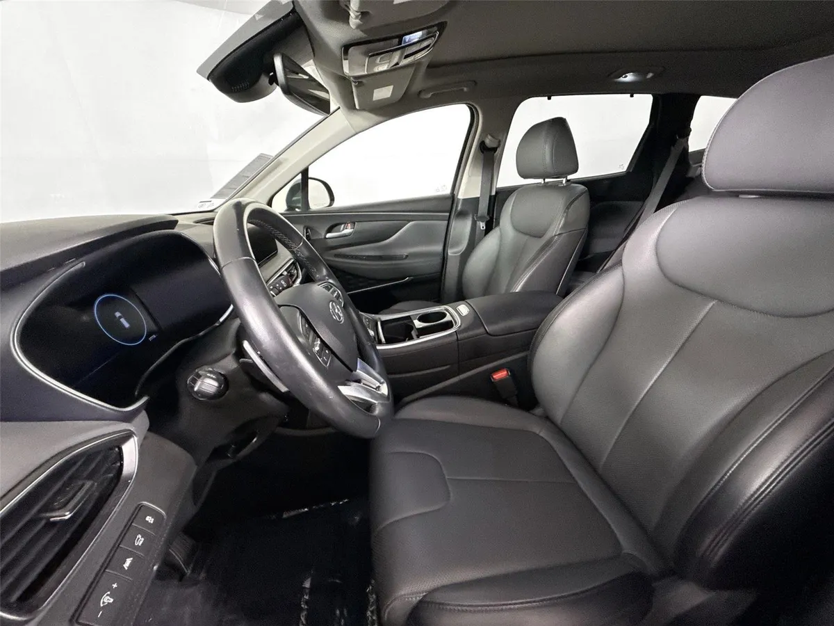 2023 Hyundai Santa Fe SEL thumbnail 3