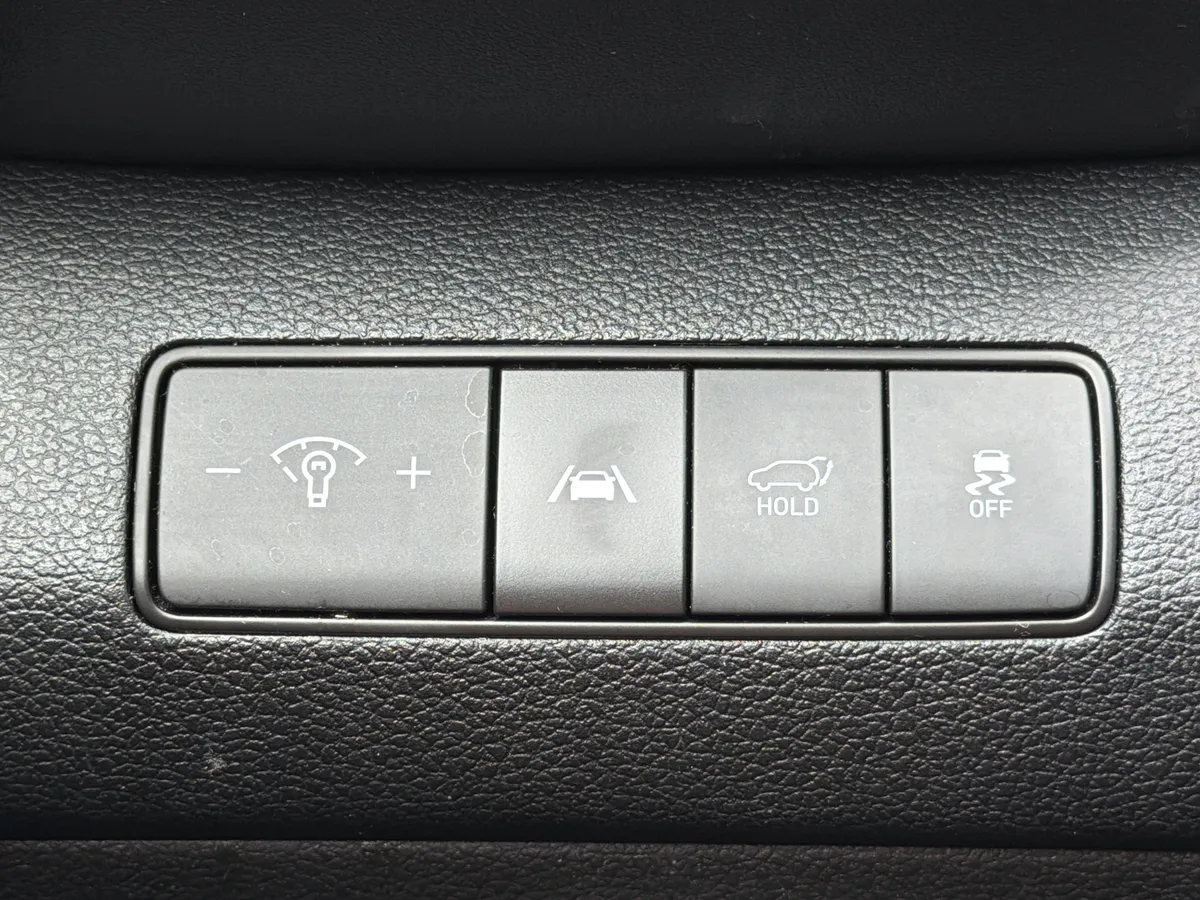 2023 Hyundai Santa Fe SEL thumbnail 12