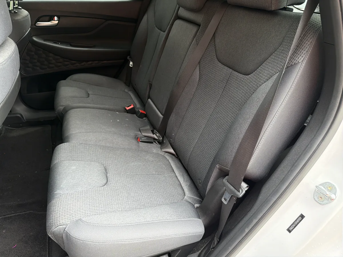 2023 Hyundai Santa Fe SEL thumbnail 17