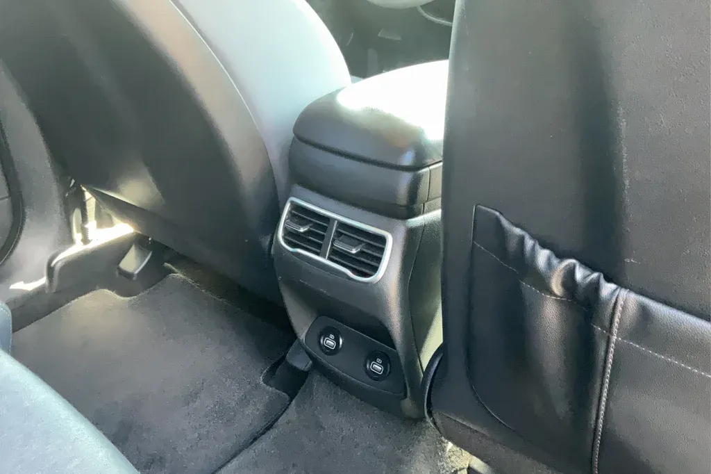 2023 Hyundai Santa Fe SEL thumbnail 22