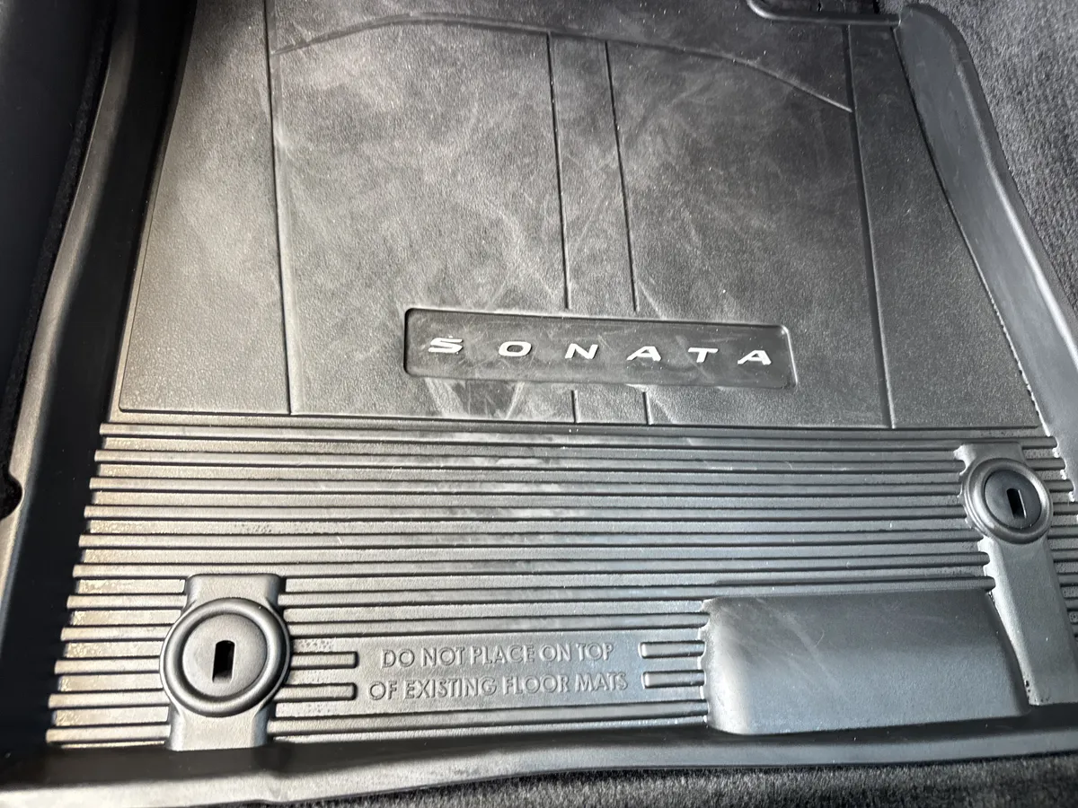 2023 Hyundai Sonata Hybrid Limited thumbnail 16