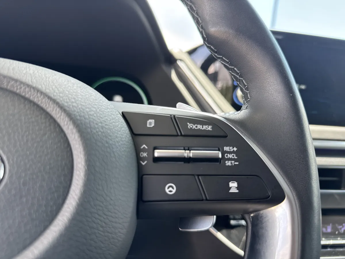 2023 Hyundai Sonata Hybrid Limited thumbnail 19