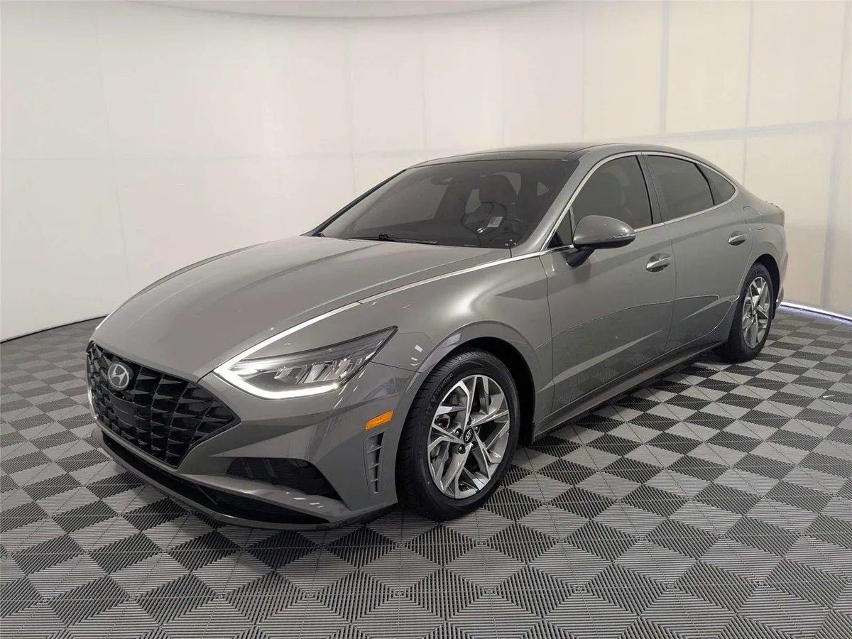 2023 Hyundai Sonata SEL thumbnail 2