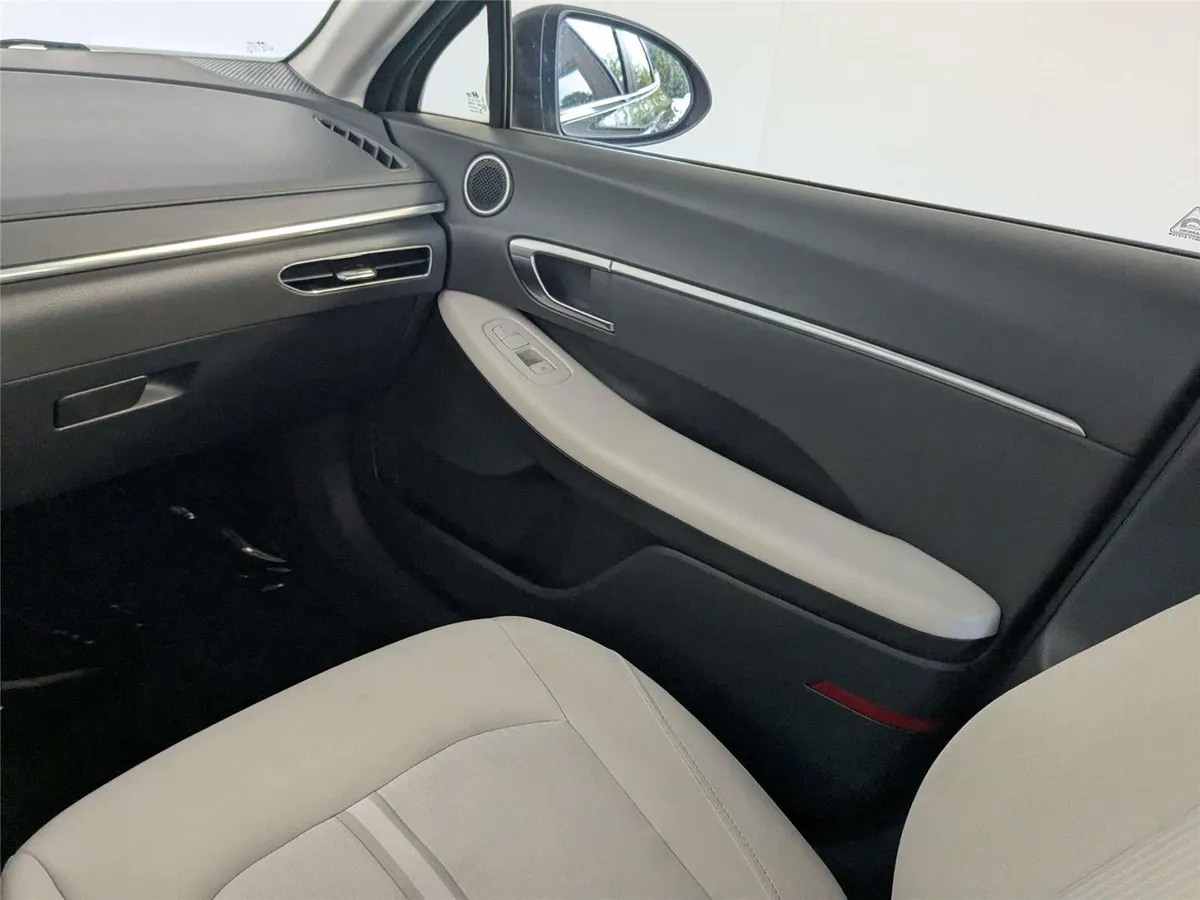 2023 Hyundai Sonata SEL thumbnail 37