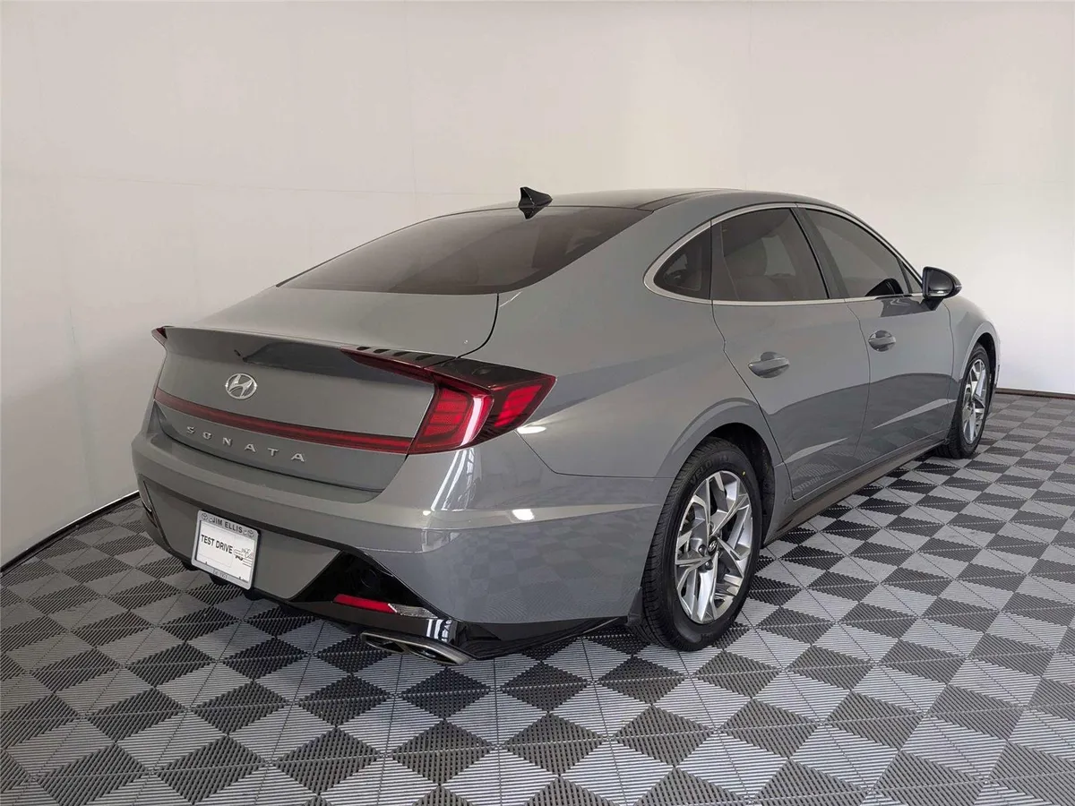 2023 Hyundai Sonata SEL thumbnail 5