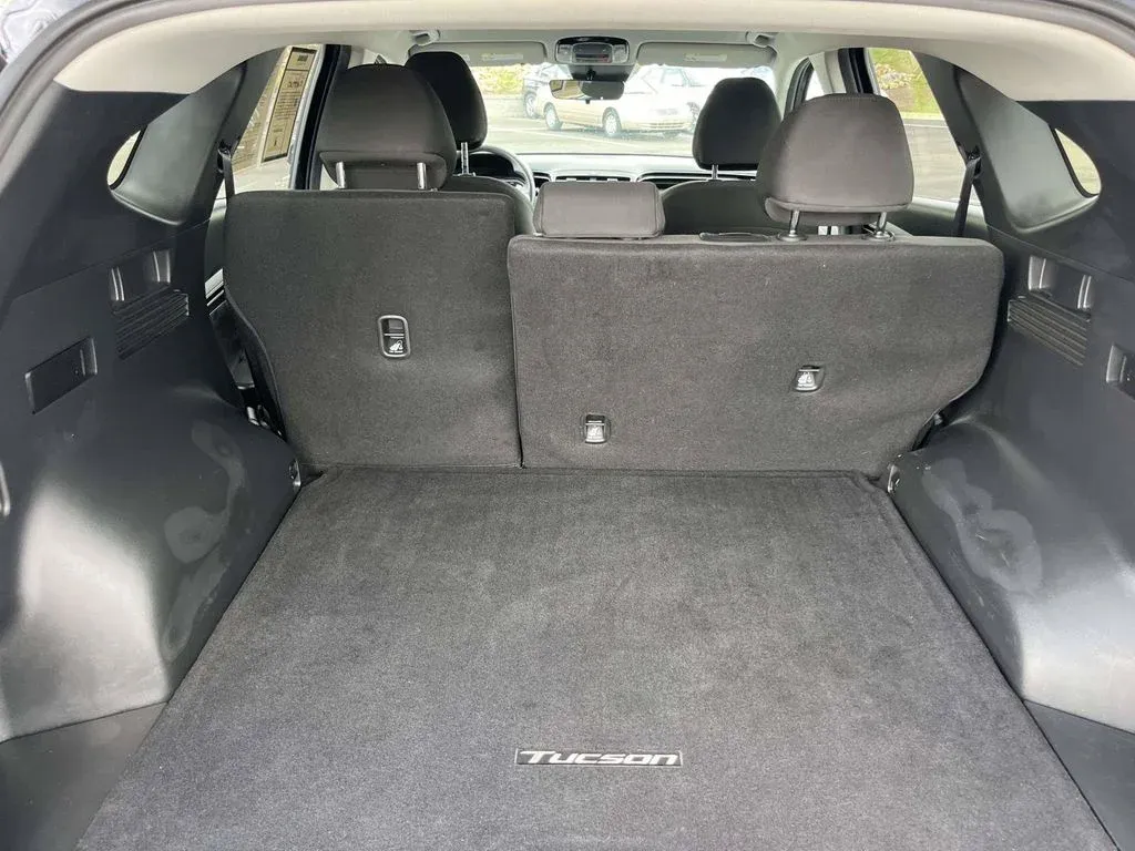 2023 Hyundai Tucson Hybrid Blue thumbnail 8