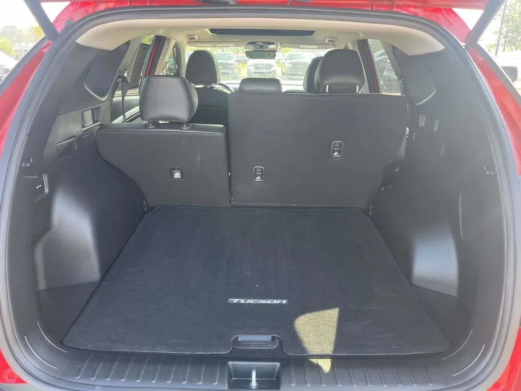 2023 Hyundai Tucson Limited thumbnail 10