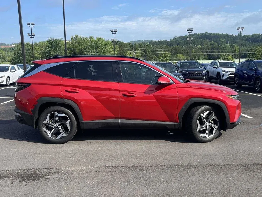 2023 Hyundai Tucson Limited thumbnail 2