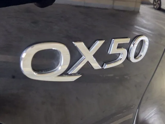 2023 INFINITI QX50 LUXE thumbnail 36