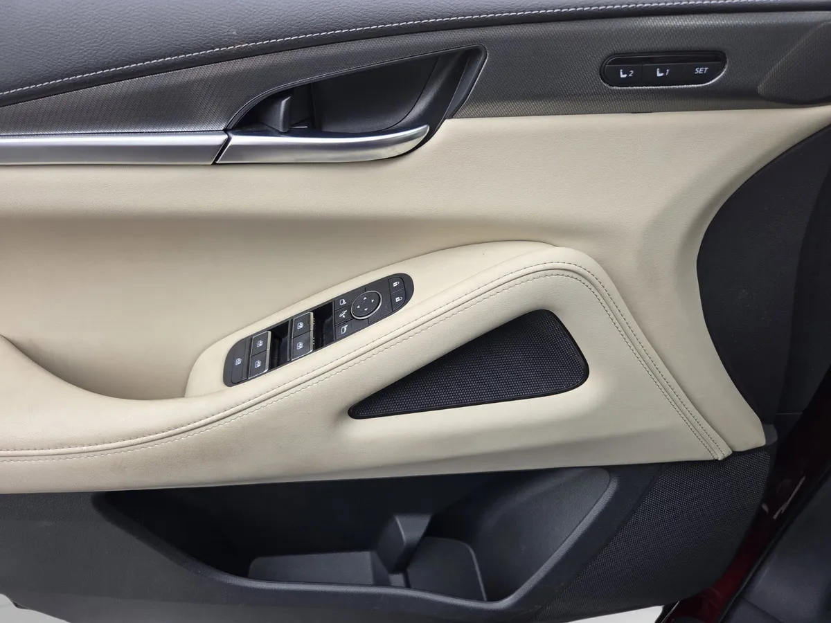 2023 INFINITI QX60 LUXE thumbnail 15
