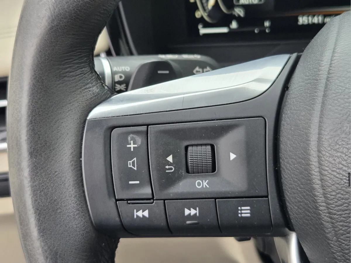 2023 INFINITI QX60 LUXE thumbnail 16
