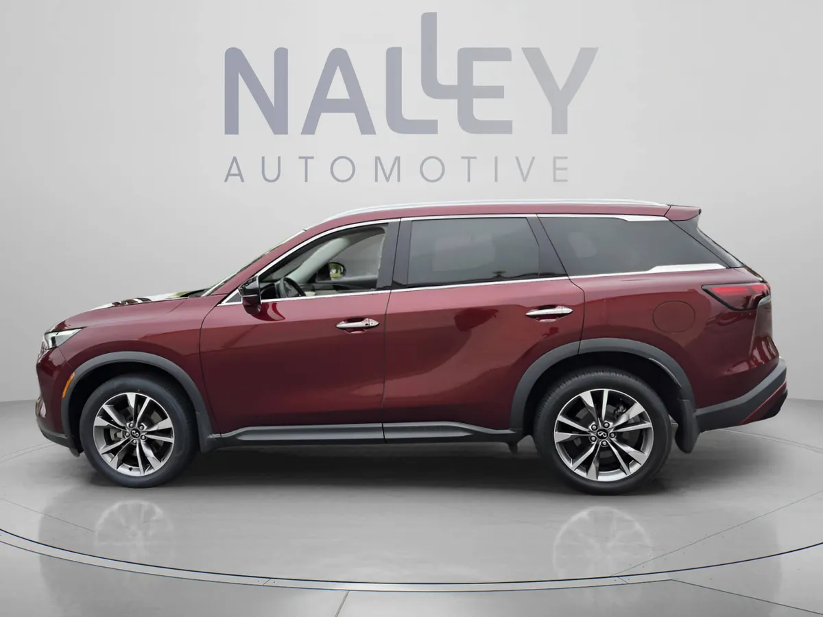 2023 INFINITI QX60 LUXE thumbnail 2