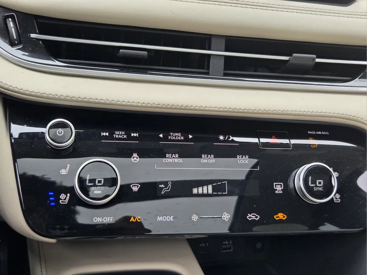 2023 INFINITI QX60 LUXE thumbnail 30