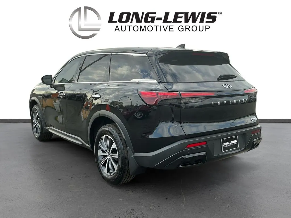 2023 INFINITI QX60 Pure thumbnail 4