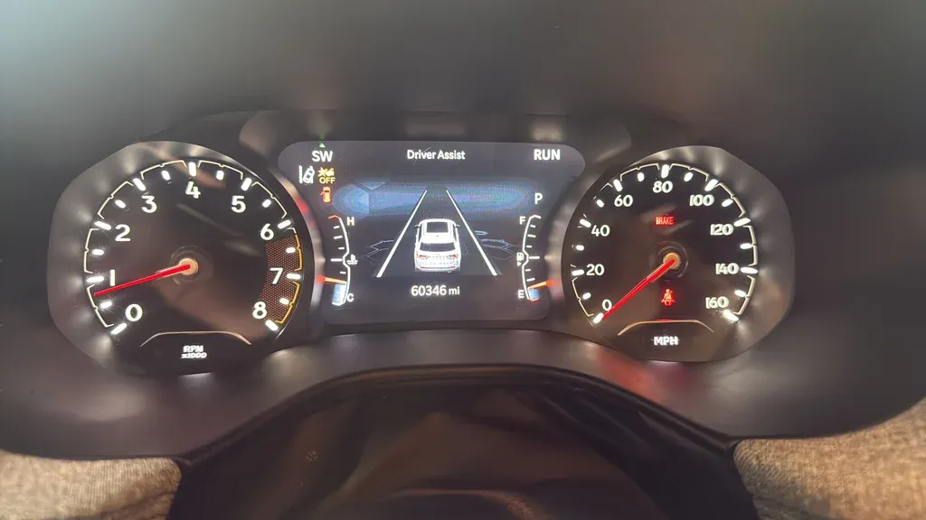 2023 Jeep Compass Latitude thumbnail 14