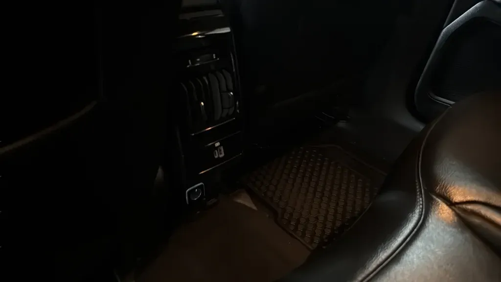2023 Jeep Compass Latitude thumbnail 22