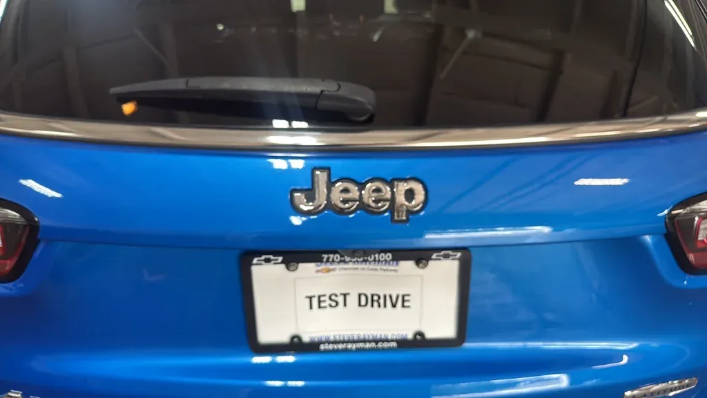2023 Jeep Compass Latitude thumbnail 31