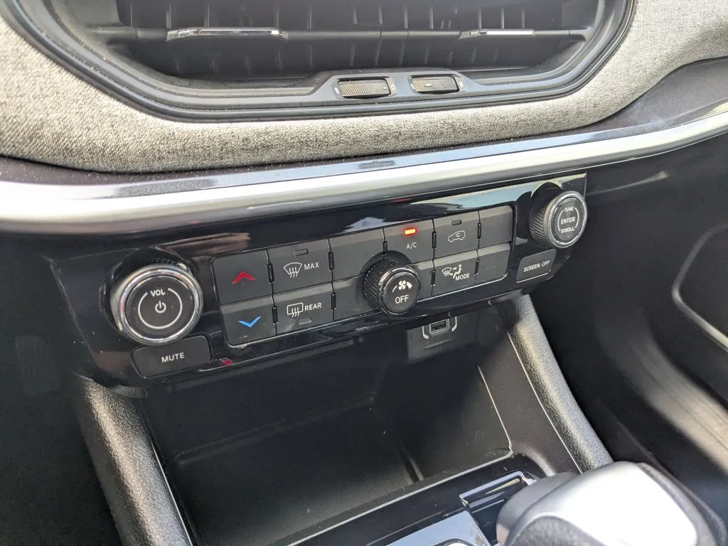 2023 Jeep Compass Sport thumbnail 17