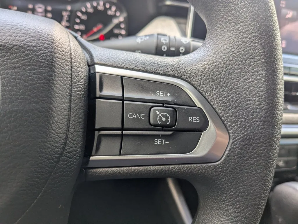 2023 Jeep Compass Sport thumbnail 21