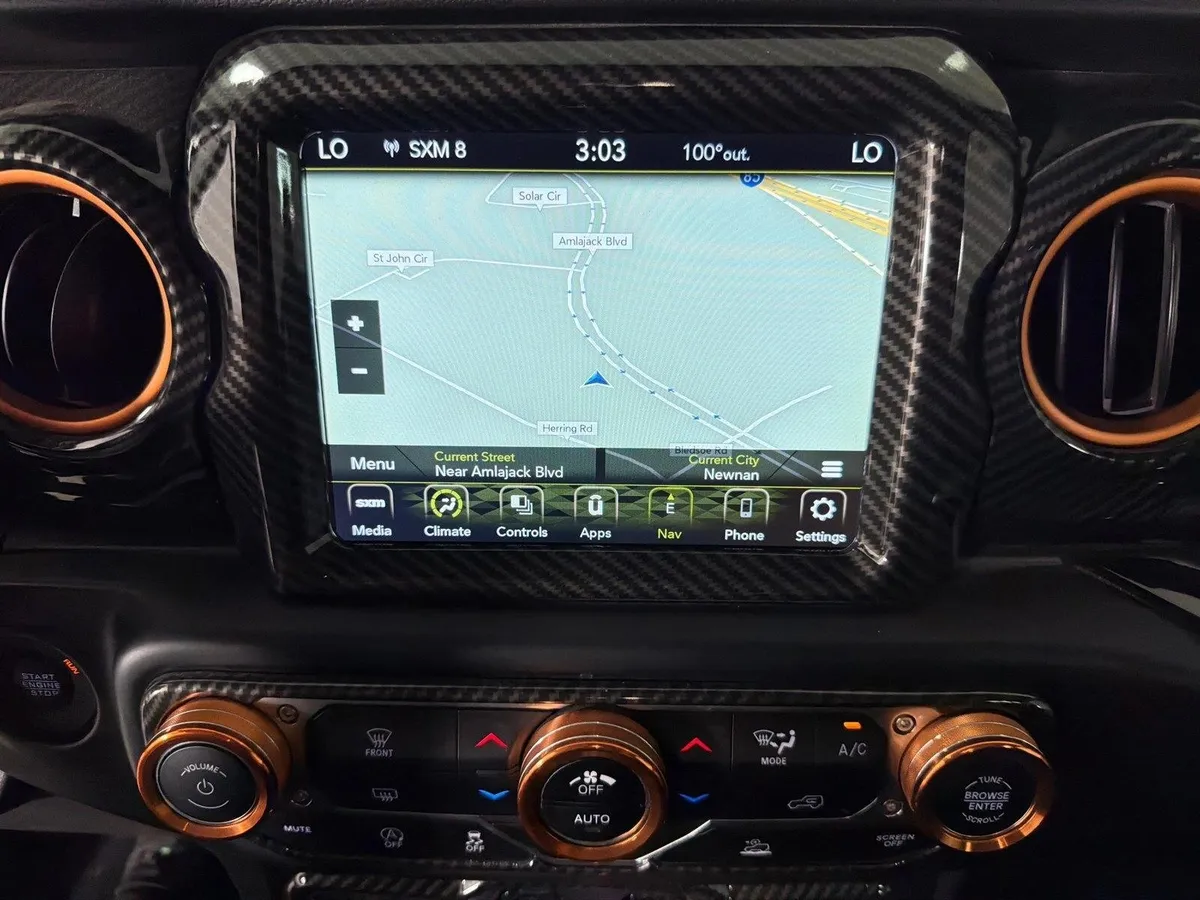 2023 Jeep Gladiator Mojave thumbnail 2