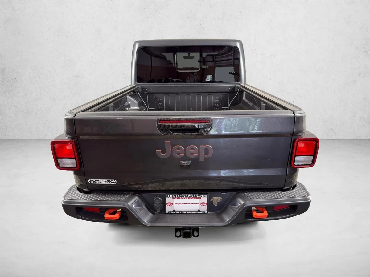 2023 Jeep Gladiator Mojave thumbnail 5