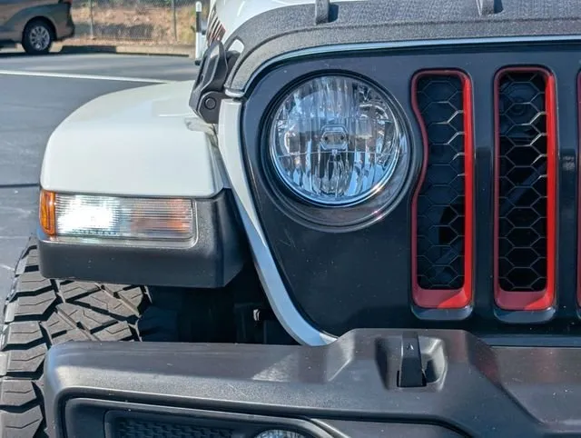 2023 Jeep Gladiator Overland thumbnail 13