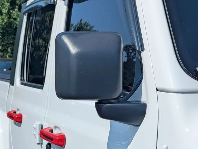 2023 Jeep Gladiator Overland thumbnail 15