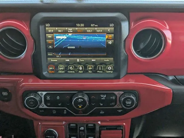 2023 Jeep Gladiator Overland thumbnail 18