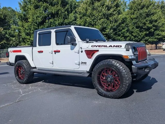 2023 Jeep Gladiator Overland thumbnail 2