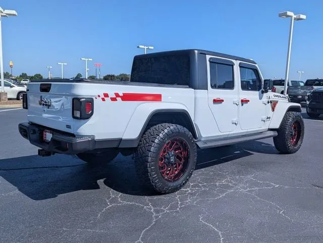2023 Jeep Gladiator Overland thumbnail 3