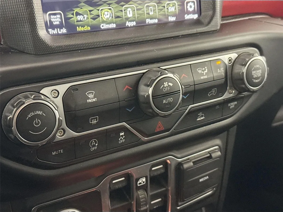 2023 Jeep Gladiator Rubicon thumbnail 24